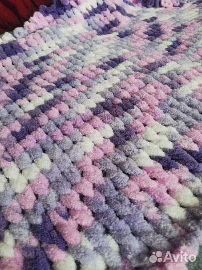 Пледы и покрывало