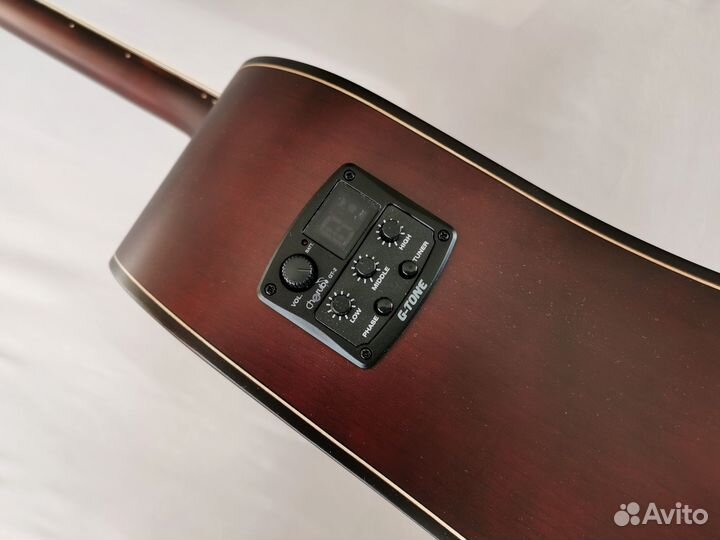 Электроакустическая гитара