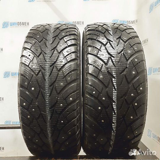 Royal Black Royal Stud 205/55 R16 94T