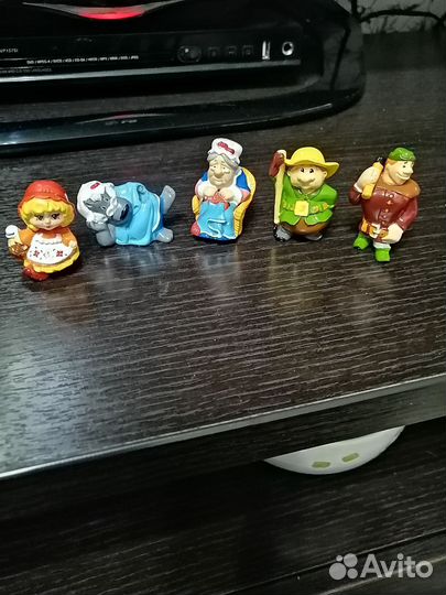 Игрушки из киндер 90