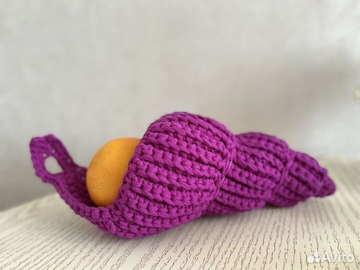 Вязаная интерьерная ракушка