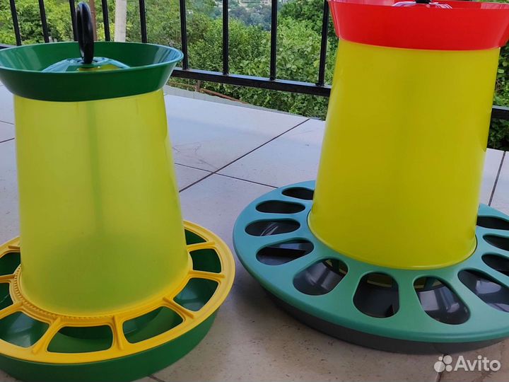 2шт - кормушки Бункерные новые д/ Кур,Уток,Индюков