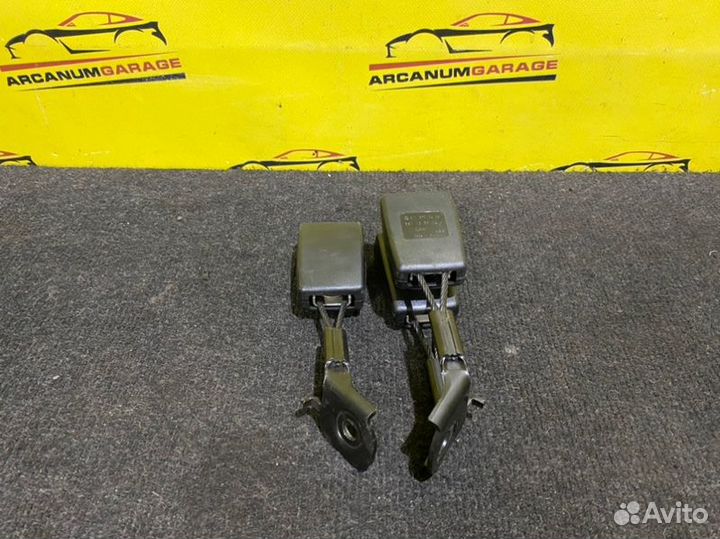 Замок ремня безопасности задний Mercedes 211 W211