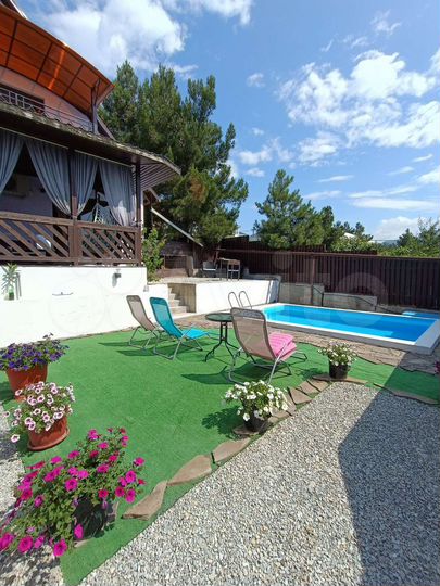 Дом 100 м² на участке 4 сот.