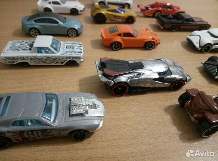 Набор машинок Hot Wheels коллекционные 15 шт лотом