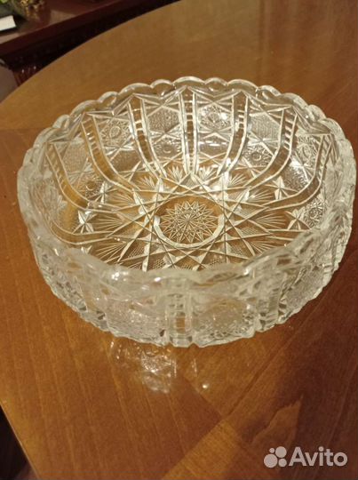 Хрустальная ваза