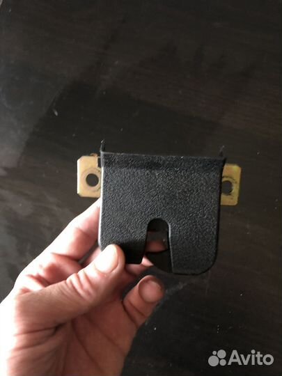 Замок багажника новый volkswagen new beetle