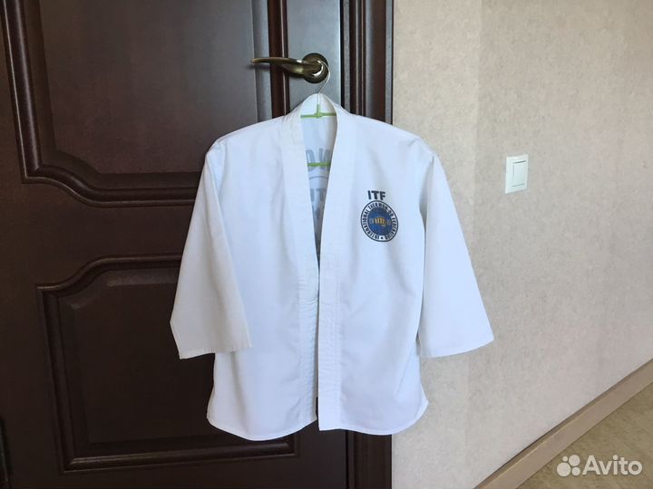 Костюм для тхэквондо