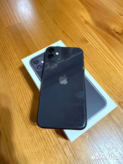 iPhone 11, 64 ГБ