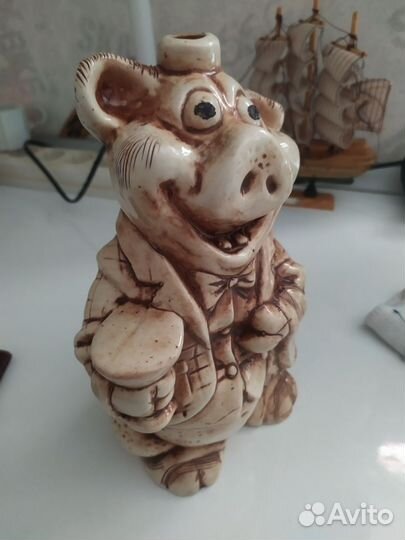 Штоф, тара в форме свиньи