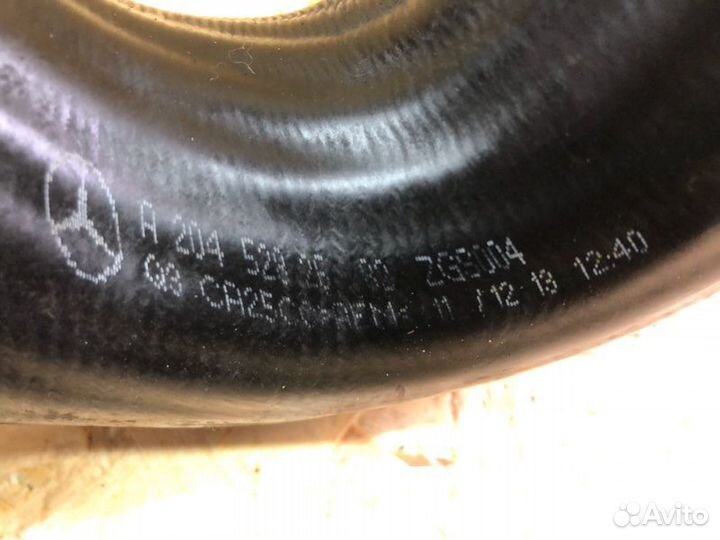 Патрубок интеркулера правый Mercedes-Benz C W204