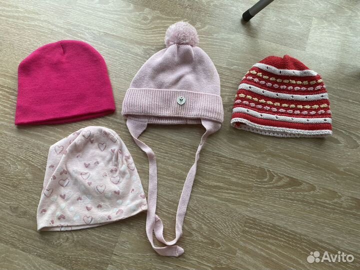 Шапки демисезонные на 1,5-2 года
