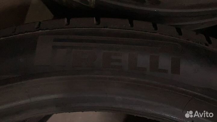 Pirelli P Zero 245/40 R19