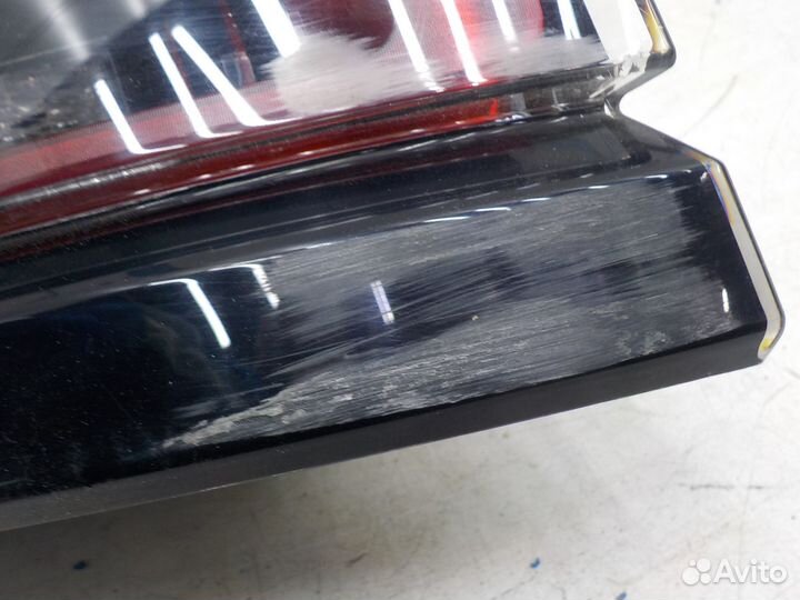 Фонарь задний левый наружный Land Rover Range Rove