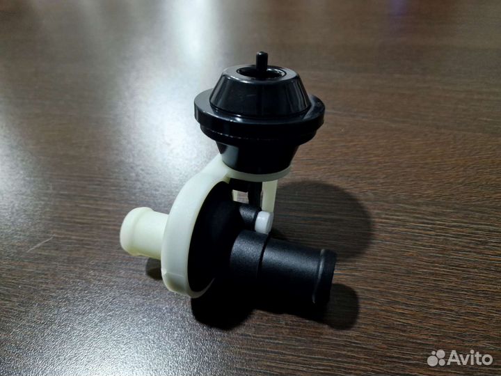 Кран отопителя ож Audi 100/A6 C4, A6 C5, A4 B5 VAG