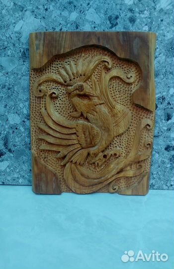 Резное панно