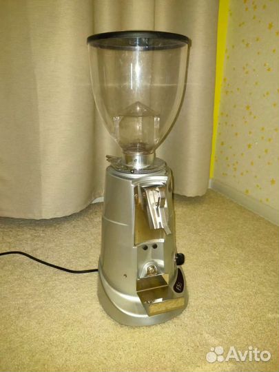 Проффесиональная кофемолка Fiorenzato f5 D