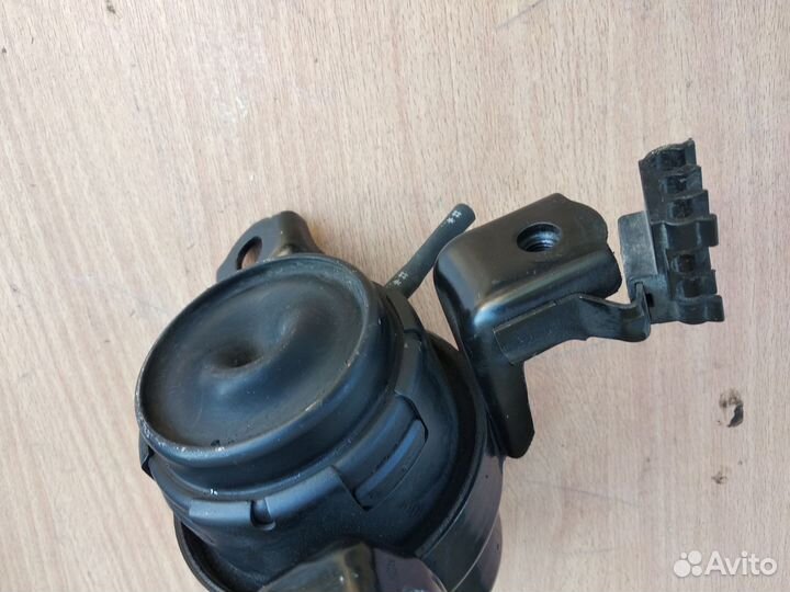 Подушка двигателя передняя Лексус RX300