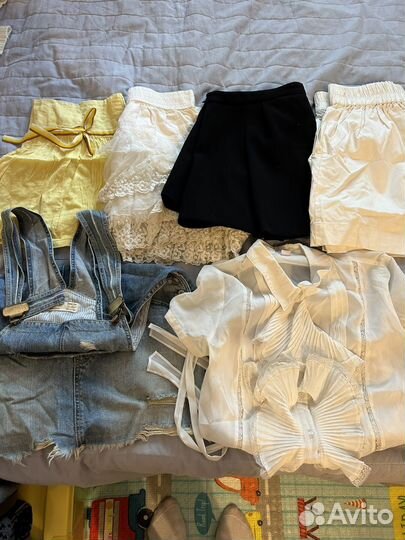 Два больших пакета женской одежды 44 46