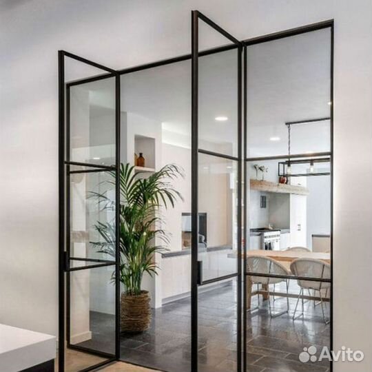 Стеклянная перегородка