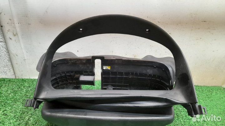 Кожух рулевой колонки Chevrolet Captiva C100 3.2