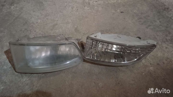 Фары Toyota Mark2 GX110