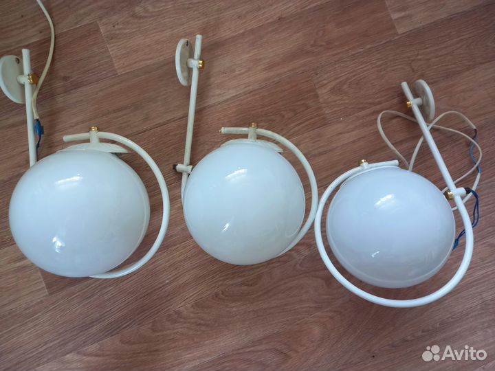 Настольная лампа, бра настенные и плафоны куча