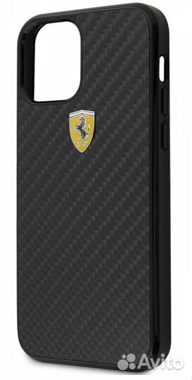 Чехол Ferrari On-Track Real Carbon with metal logo