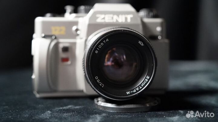 Плёночные фотоаппараты Зенит 122 и Зенит ем