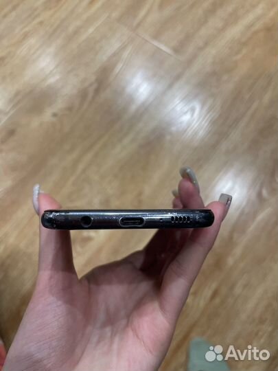 Samsung Galaxy S10, 6/128 ГБ