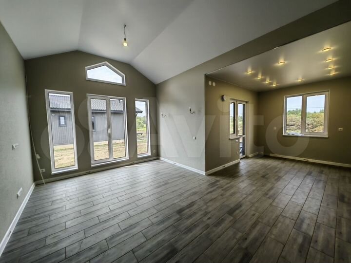 Дом 126 м² на участке 9 сот.