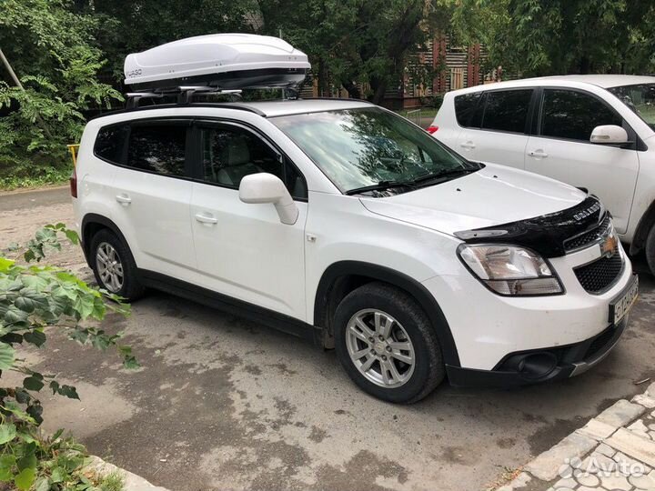 Автобокс багажник на крышу Chevrolet Orlando белый