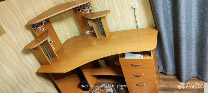 Компьютерный стол