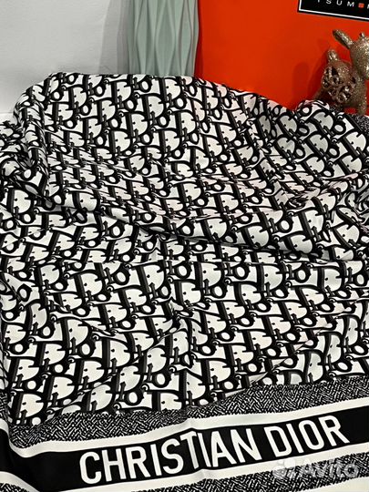 Шелковый платок Dior белый с черным монограмм