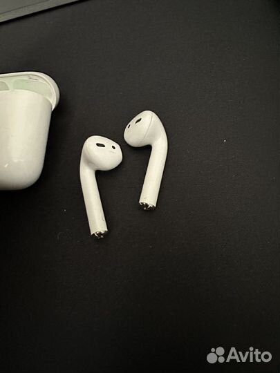 Airpods 1