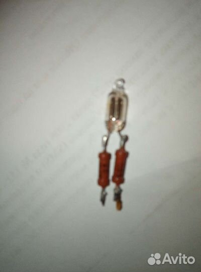 Неоновые лампы для герлянды СССР и её плафоны