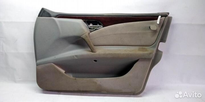 Обшивка двери передней правой mersedesbenz W210 E