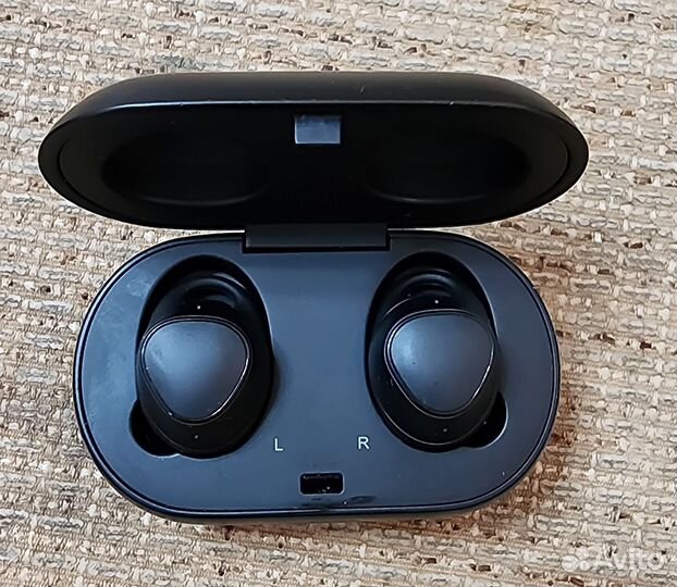 Samsung gear iconx 2018