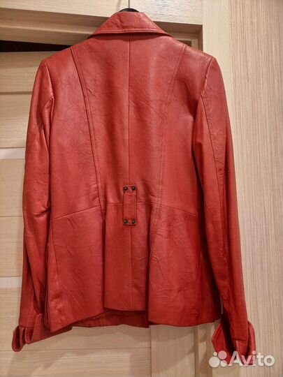 Куртка пиджак кожаная женская размер M