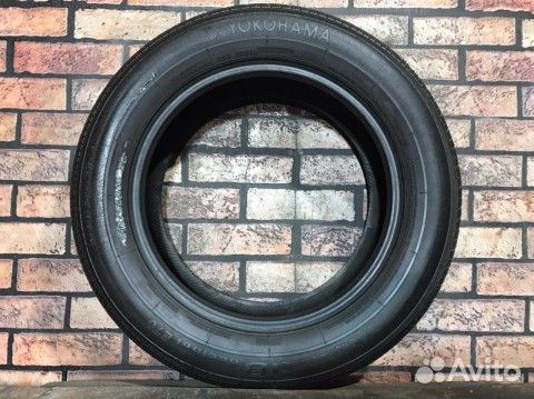 Yokohama dB Decibel E70 215/60 R16