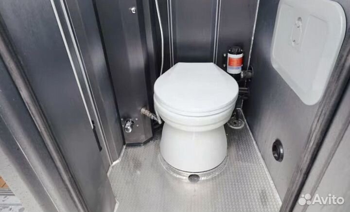 Продаю алюминиевый катер с туалетом и каютой