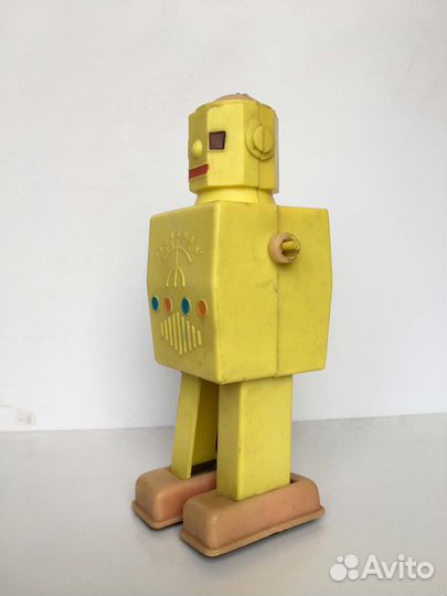 Игрушка робот. середина 1970-х СССР
