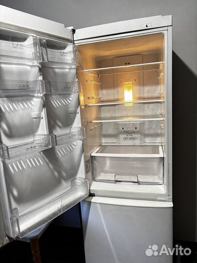 Холодильник бу lg