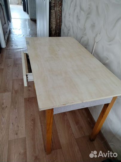 Кухонный стол бу