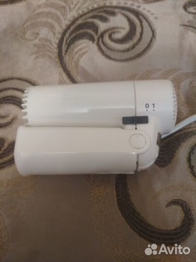 Маленький дорожный складной фен