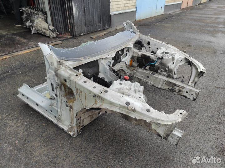 Часть кузова (передняя) Bmw 5-Series F10 N52B25