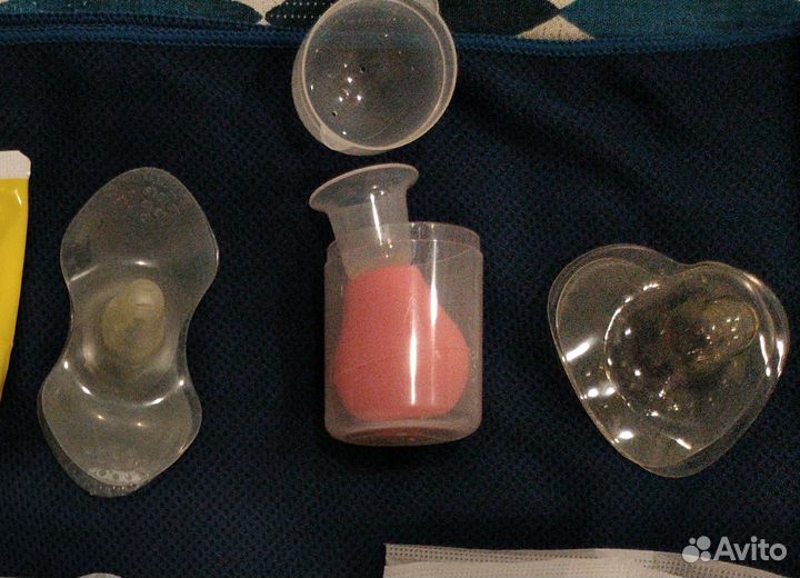 Поильник, ложка, накладки, грызунки, слюнявчик