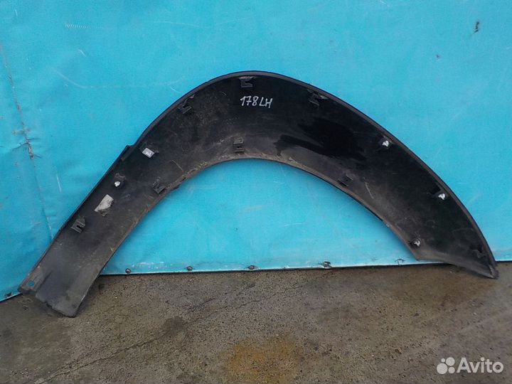 Накладка колесной арки передняя левая Hyundai Tucs