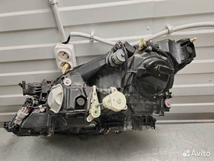 Фара правая Lexus LS600H, LS600HL