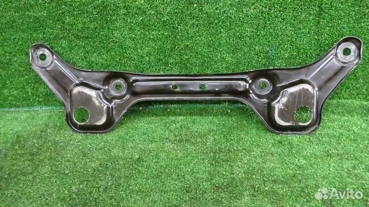 Кронштейн рулевой рейки Mercedes-Benz C200 W204